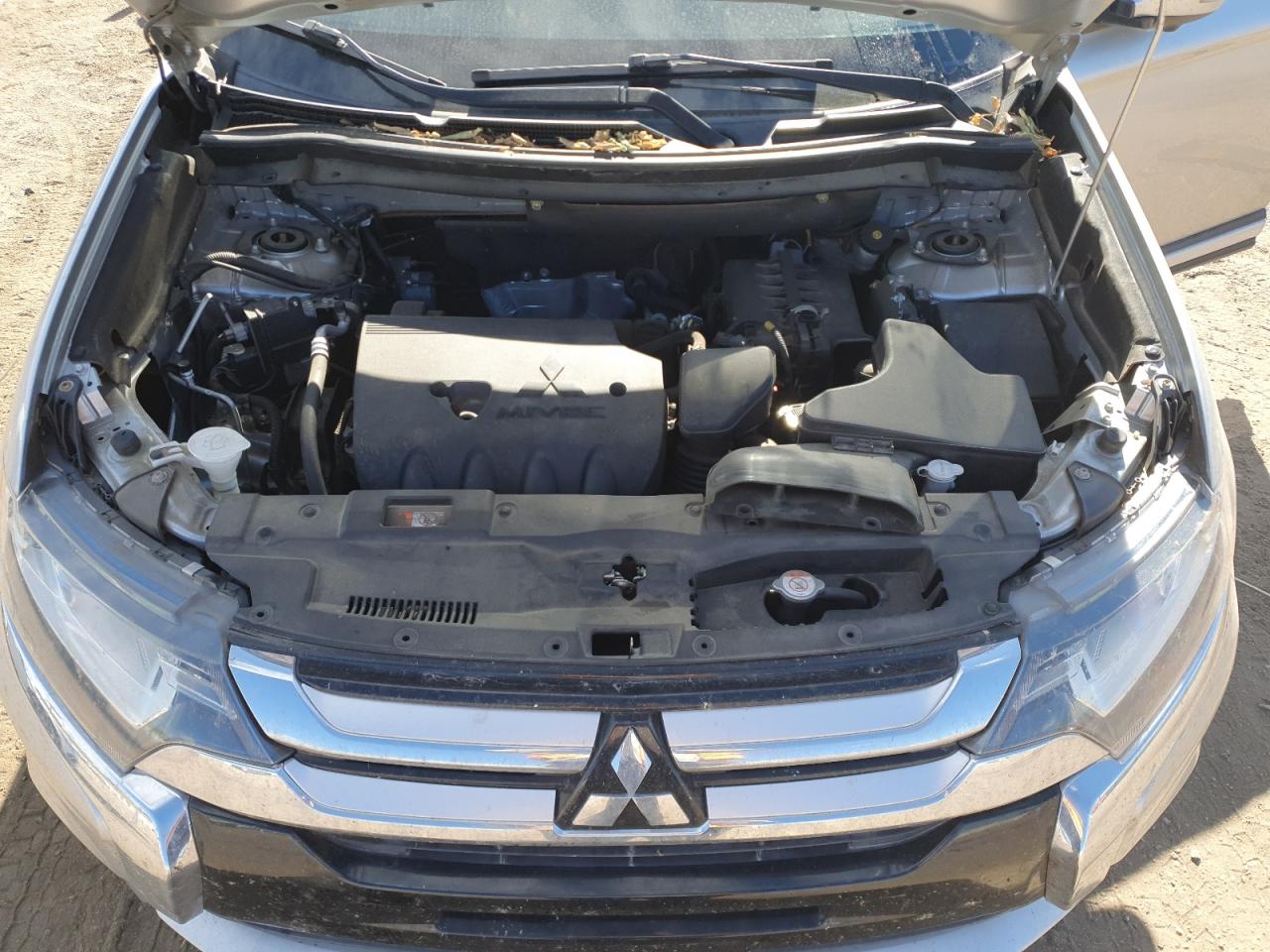 2018 Mitsubishi Outlander Se VIN: JA4AZ3A3XJJ000212 Lot: 90839785