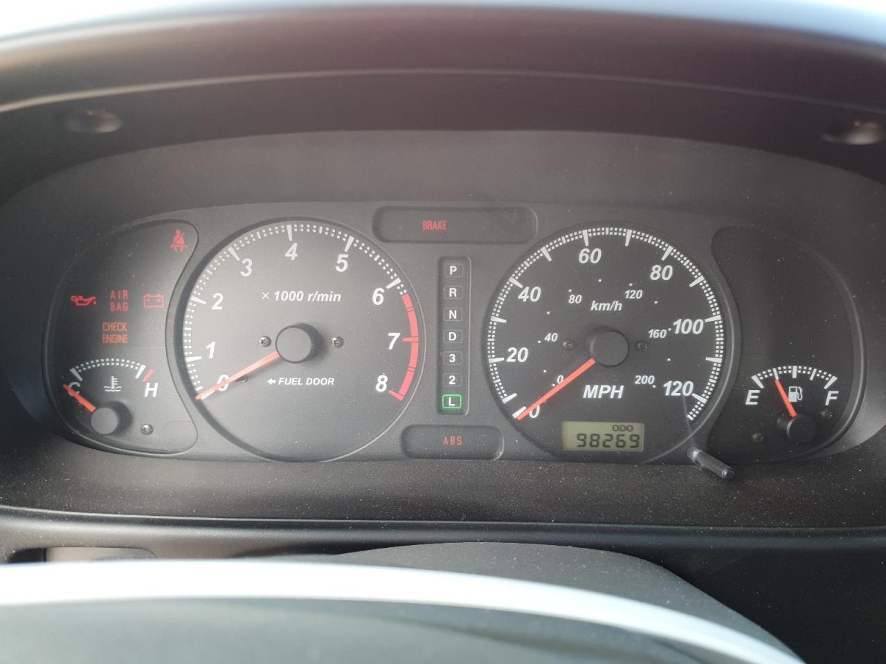 2000 Honda Passport Ex VIN: 4S6DM58W0Y4417556 Lot: 82484095