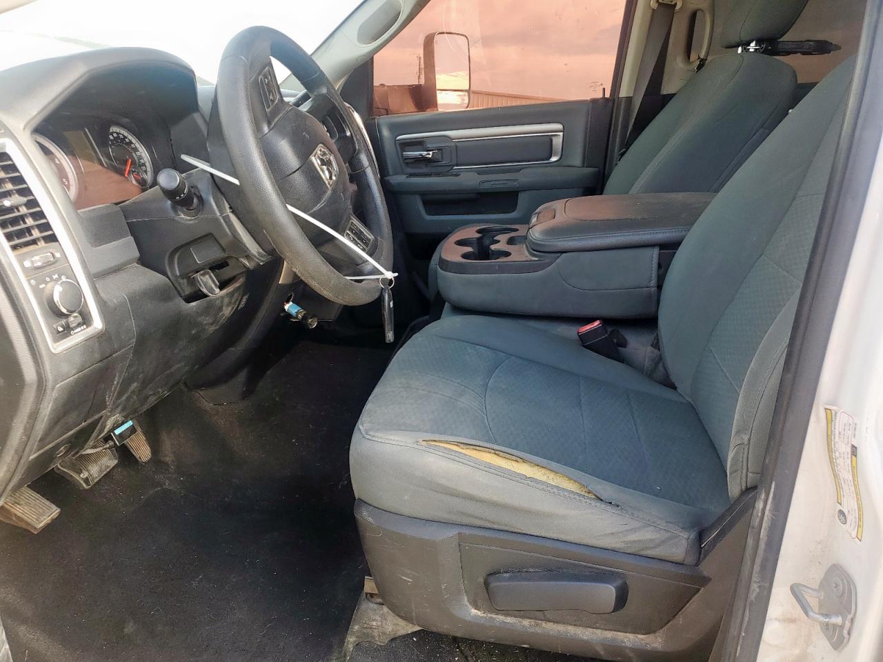 2018 Ram 2500 Slt VIN: 3C6UR5DL8JG275919 Lot: 84946125
