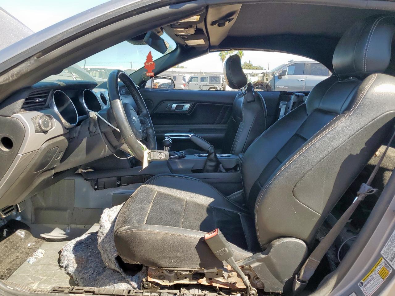 2022 Ford Mustang VIN: 1FATP8UH8N5103433 Lot: 90922385