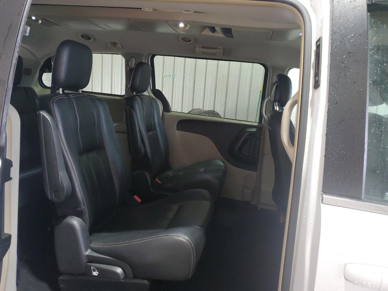 2016 Chrysler Town & Country Touring VIN: 2C4RC1BG5GR295546 Lot: 85566285