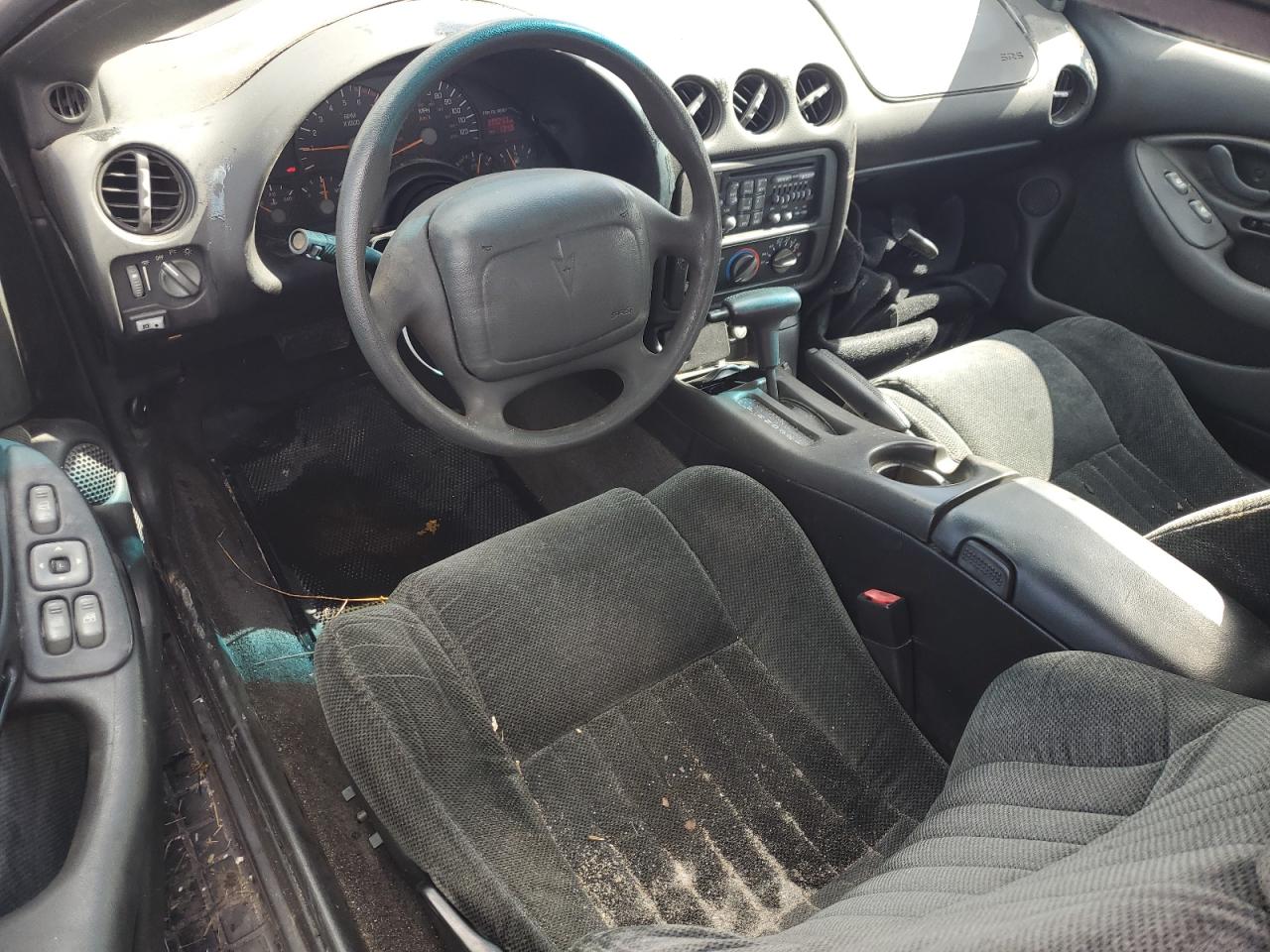 2002 Pontiac Firebird VIN: 2G2FS32K522122668 Lot: 89856255