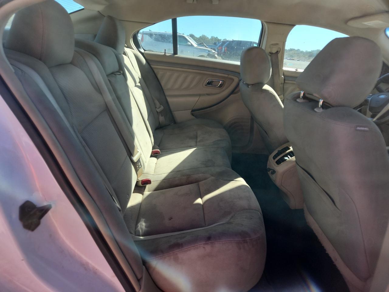 2015 Ford Taurus Sel VIN: 1FAHP2H86FG163956 Lot: 86172035