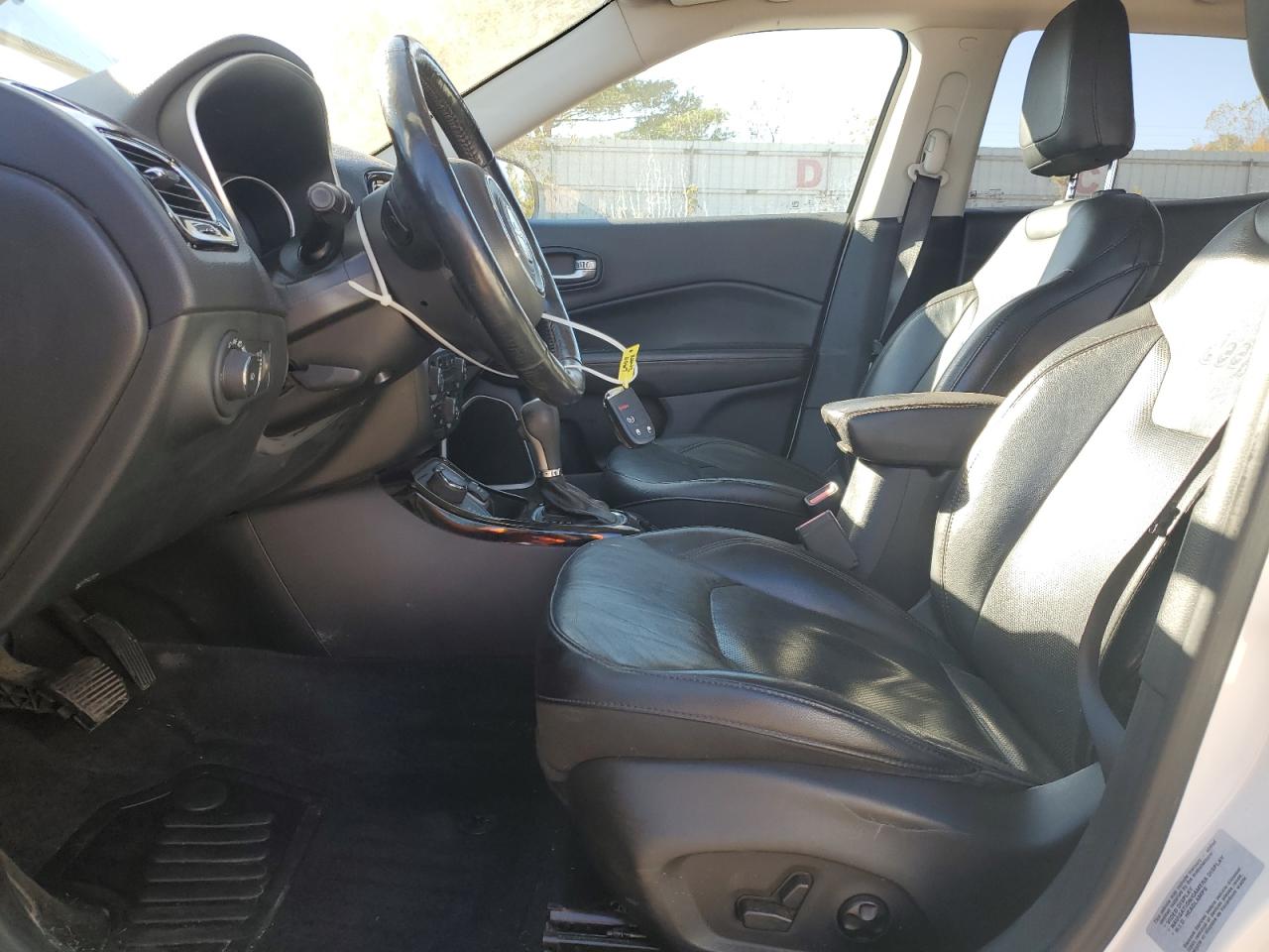 2018 Jeep Compass Limited VIN: 3C4NJDCB7JT135651 Lot: 89847275