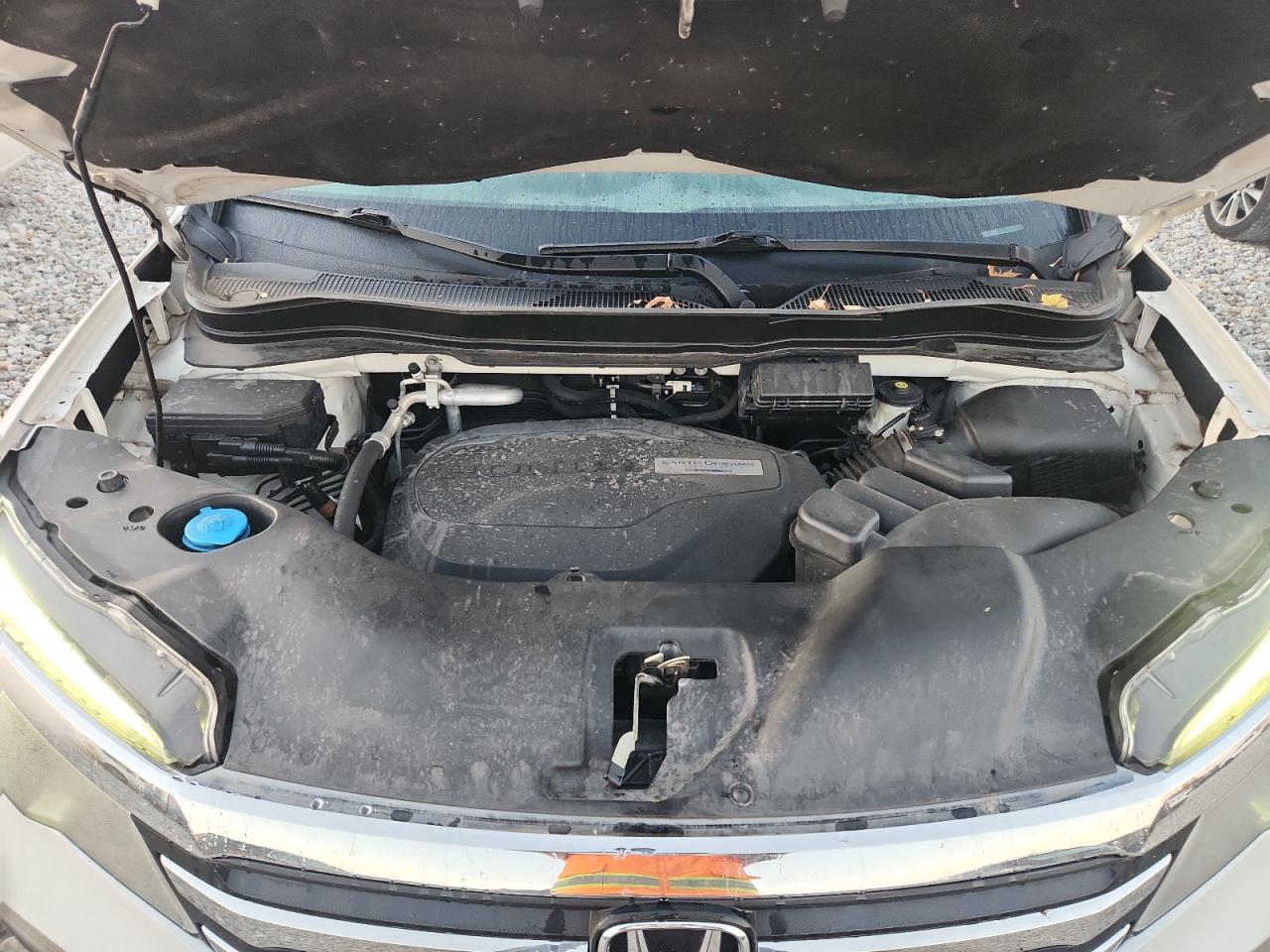 2016 Honda Pilot Exln VIN: 5FNYF6H79GB084725 Lot: 90115405