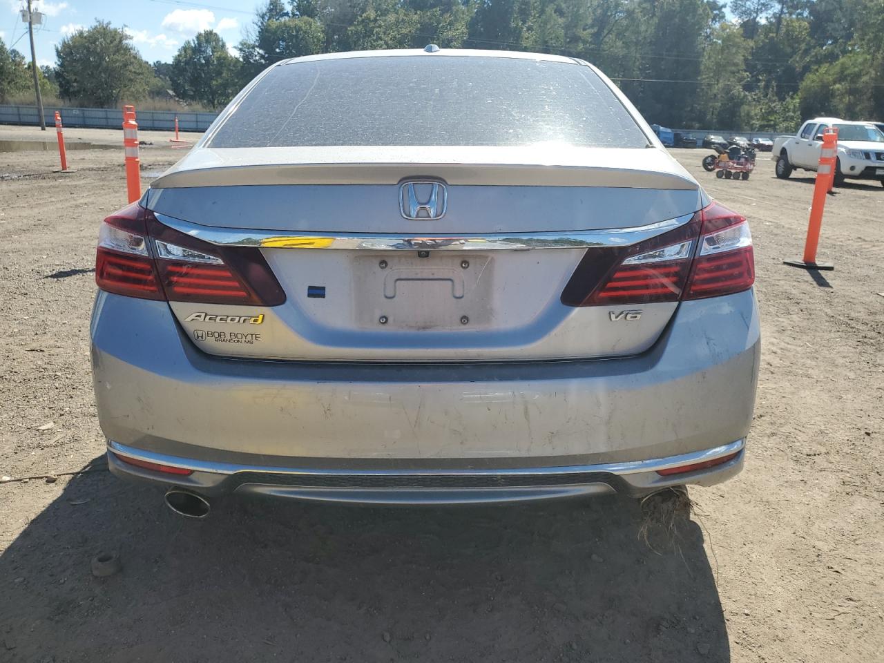 2017 Honda Accord Exl VIN: 1HGCR3F80HA029037 Lot: 85925665