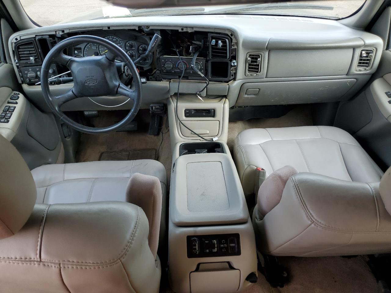2002 Chevrolet Suburban C1500 VIN: 3GNEC16Z02G255908 Lot: 82261495