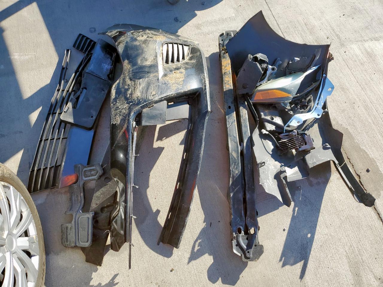 2015 Toyota Corolla L VIN: 5YFBURHE8FP223869 Lot: 82383375