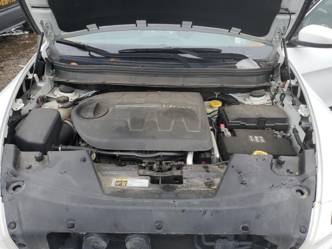 2015 Jeep Cherokee Limited VIN: 1C4PJMDS2FW665180 Lot: 84660375