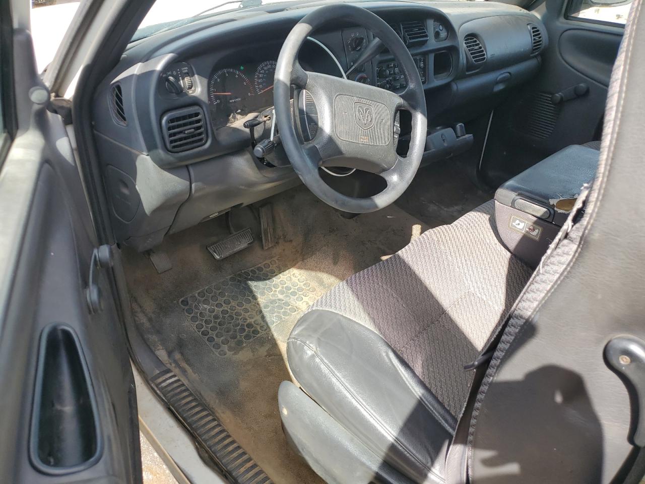 2000 Dodge Ram 1500 VIN: 3B7HC12Y5YG114408 Lot: 85258205