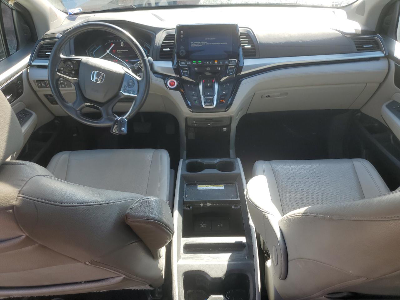 2018 Honda Odyssey Elite VIN: 5FNRL6H93JB023585 Lot: 84923065
