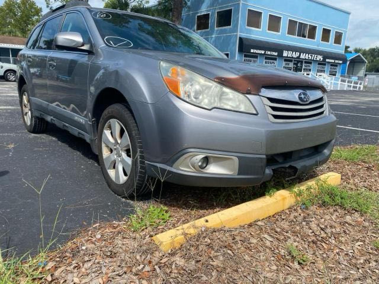 2010 Subaru Outback 2.5I Limited