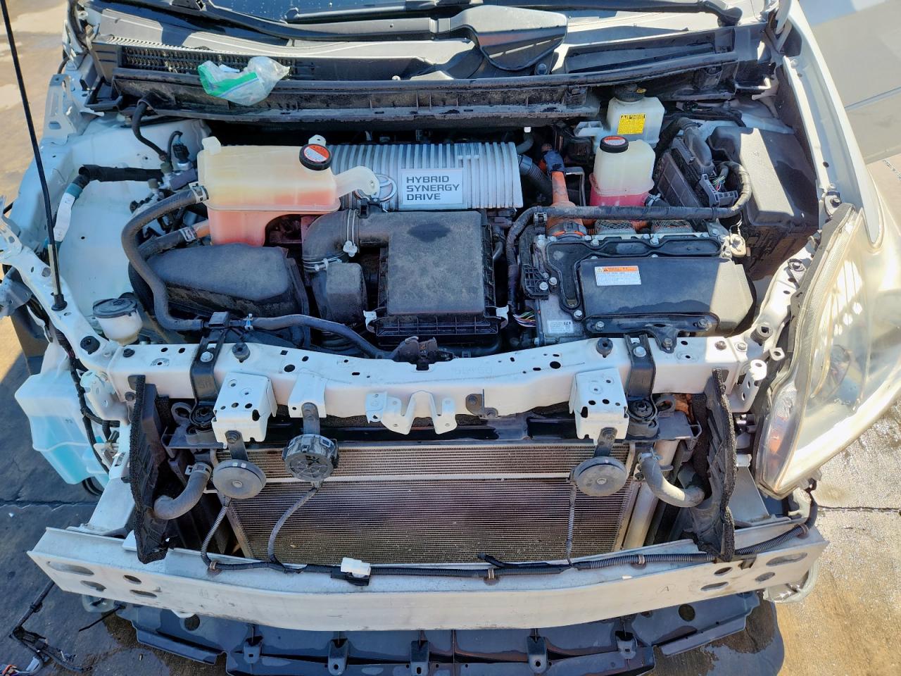 2015 Toyota Prius VIN: JTDKN3DU8F0426388 Lot: 86143275