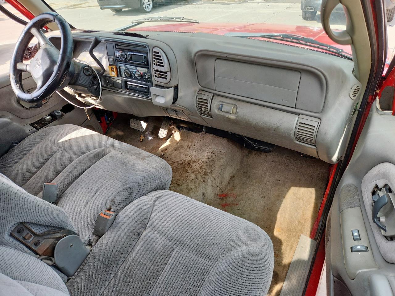 1999 GMC Sierra C1500 VIN: 1GTEC19R1XR511064 Lot: 90084625