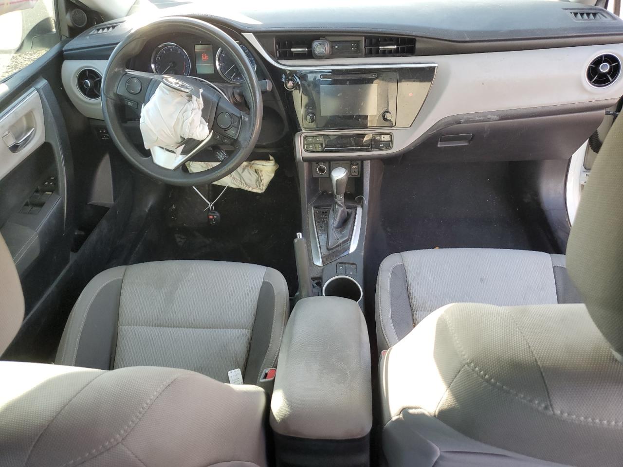 2019 Toyota Corolla L VIN: 5YFBURHE3KP863675 Lot: 85202985