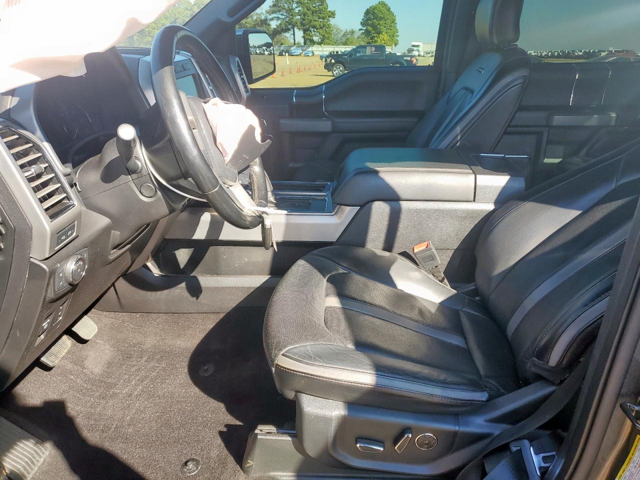 2018 Ford F150 Supercrew VIN: 1FTEW1EG2JFD87715 Lot: 90630885