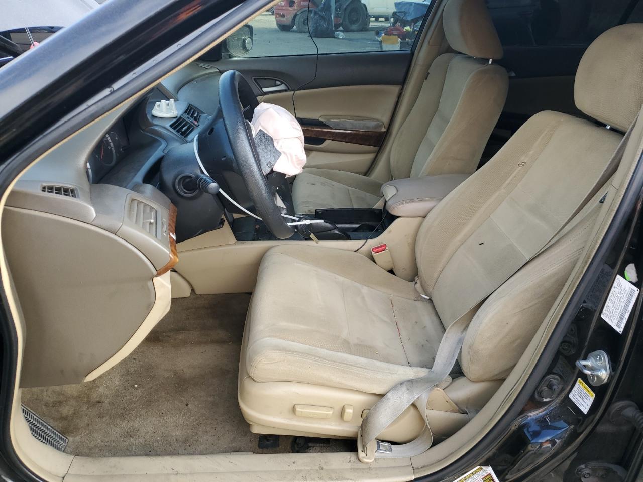 2008 Honda Accord VIN: 1HGCP36798A033939 Lot: 82007785