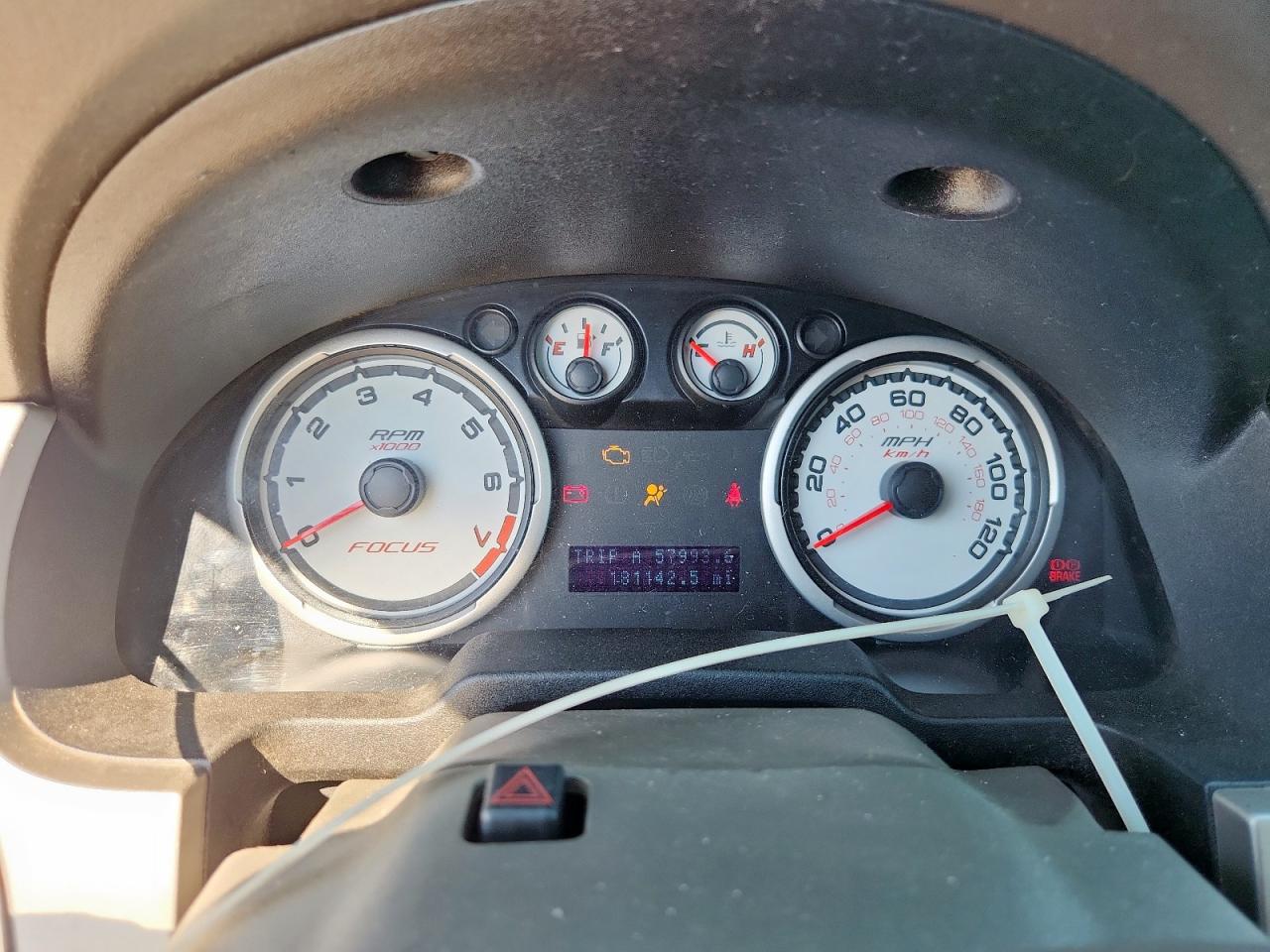 2008 Ford Focus VIN: 1FAHP33NX8W217514 Lot: 81925305