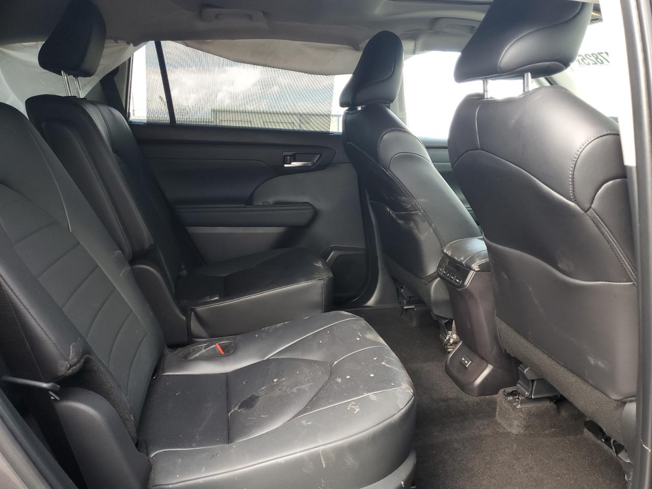 2024 Toyota Highlander Le VIN: 5TDKDRBH2RS551111 Lot: 85347825