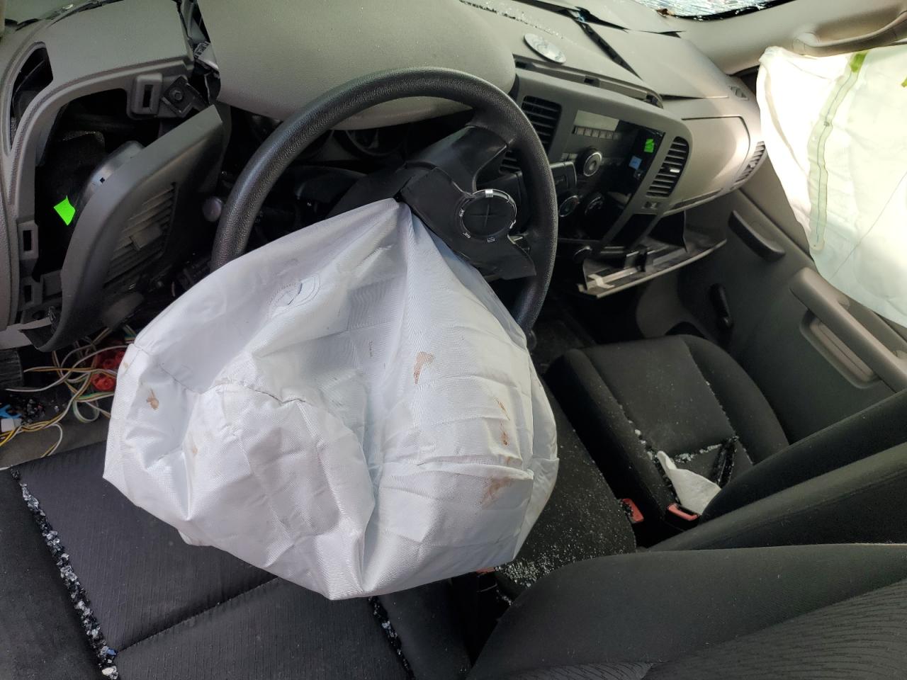 2011 Chevrolet Silverado K1500 VIN: 1GCNKPEX8BZ249241 Lot: 85282245