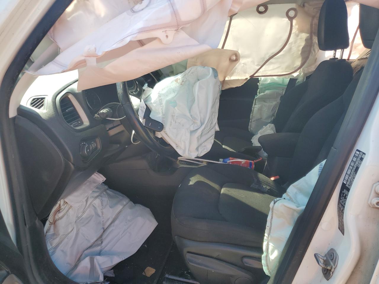 2017 Jeep Renegade Latitude VIN: ZACCJABB2HPF43371 Lot: 85837885