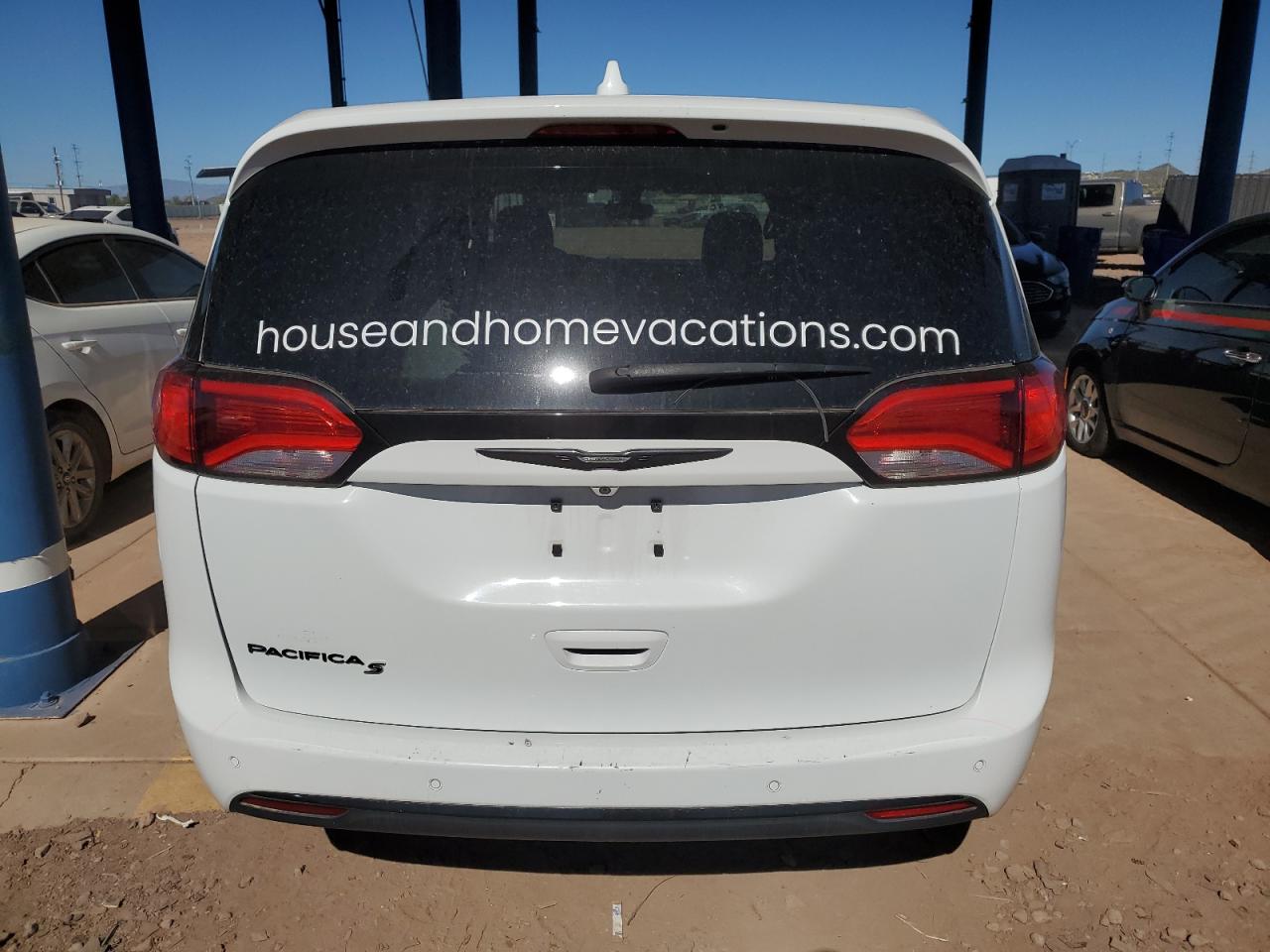 2019 Chrysler Pacifica Touring Plus VIN: 2C4RC1FG0KR633356 Lot: 90632305