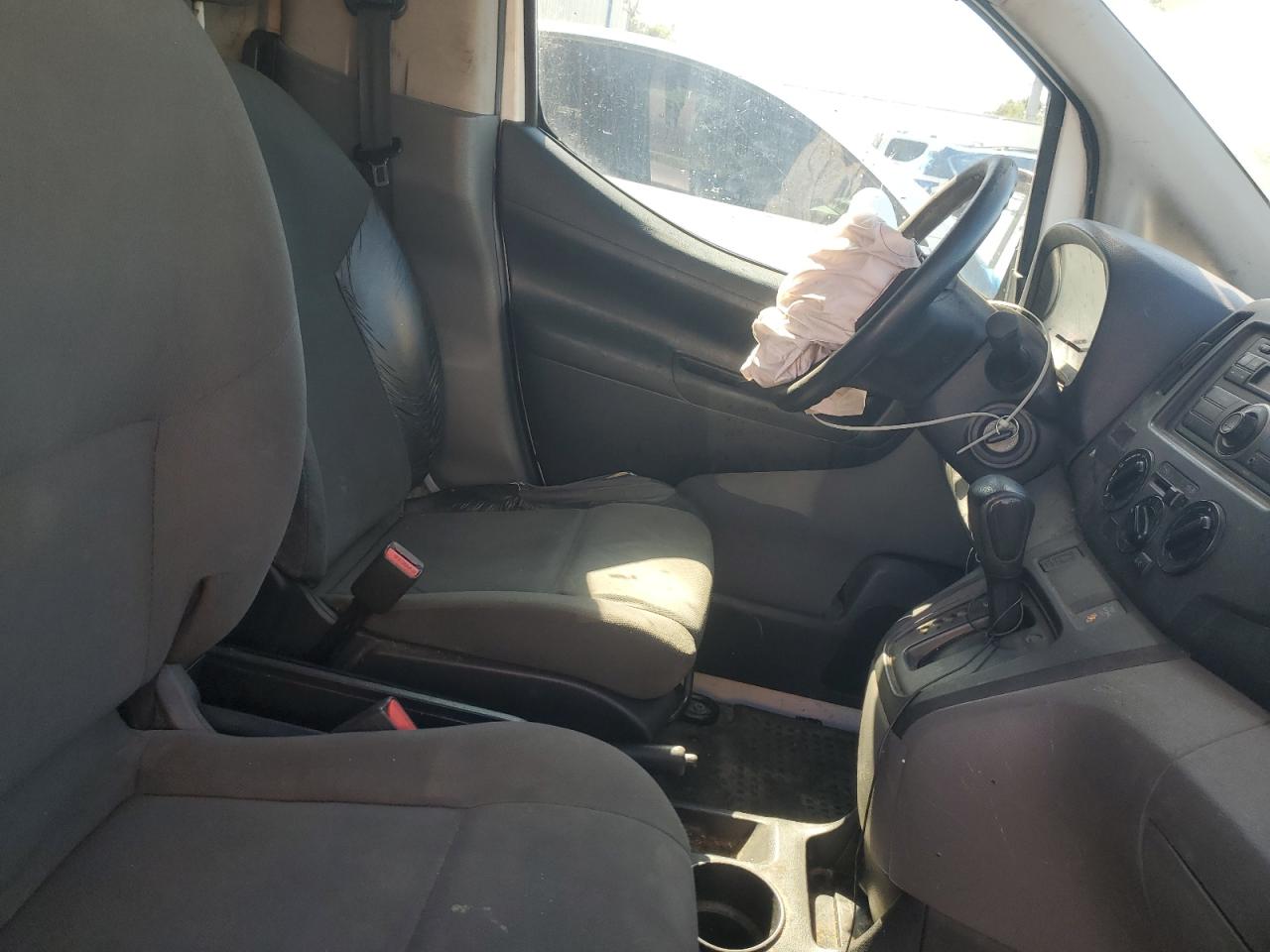 2015 Nissan Nv200 2.5S VIN: 3N6CM0KN8FK718260 Lot: 90796045