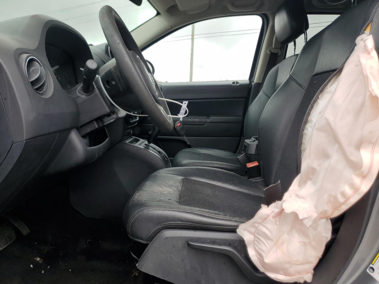 2015 Jeep Compass Sport VIN: 1C4NJCBAXFD402510 Lot: 90060935