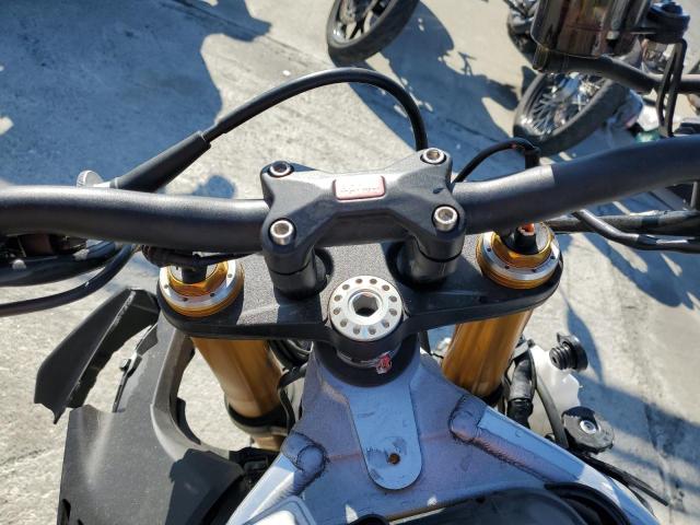 2023 APRILIA TUONO V4 1100 FACTORY  