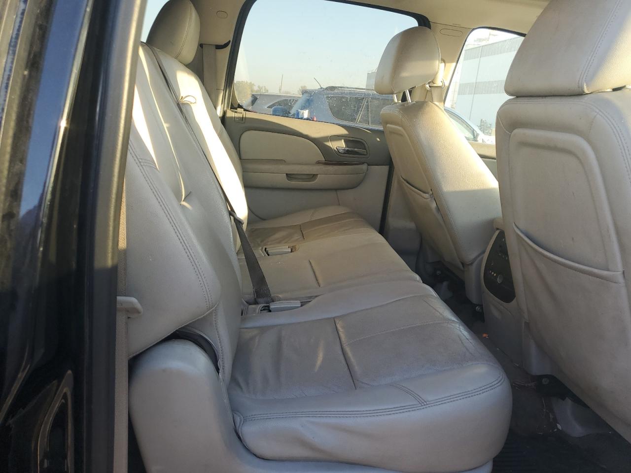 2013 GMC Yukon Xl C1500 Slt VIN: 1GKS1KE00DR350129 Lot: 82454215