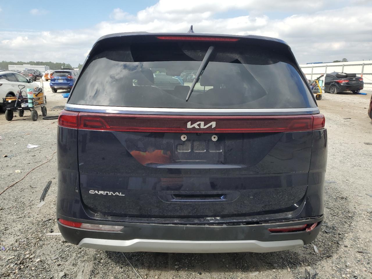 2024 Kia Carnival Lx VIN: KNDNB4H31R6440244 Lot: 81930885
