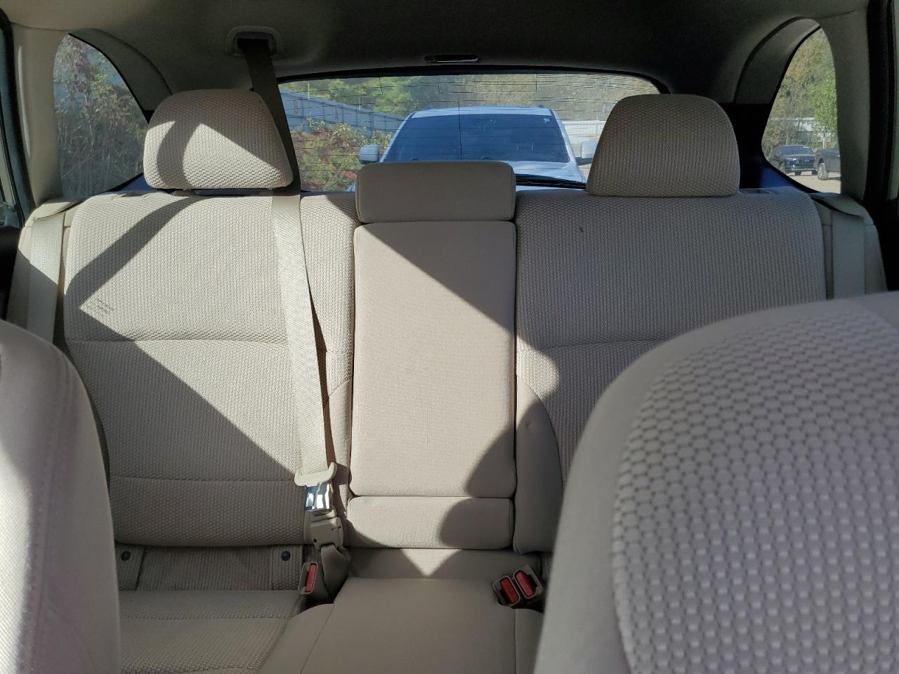 2018 Subaru Outback 2.5I Premium VIN: 4S4BSAHC6J3340143 Lot: 82447015