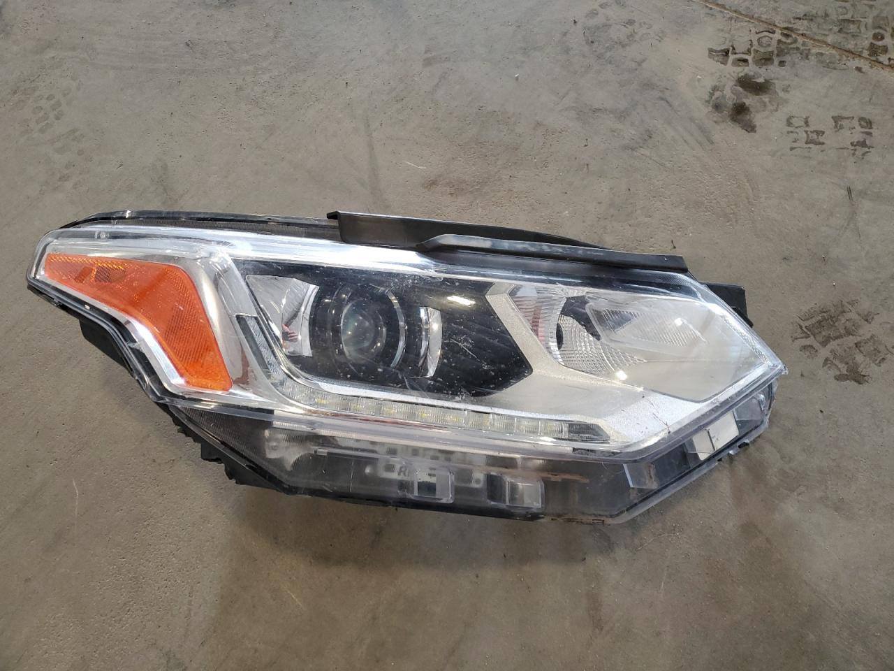 2018 Chevrolet Traverse Lt VIN: 1GNERGKW0JJ218304 Lot: 84930735