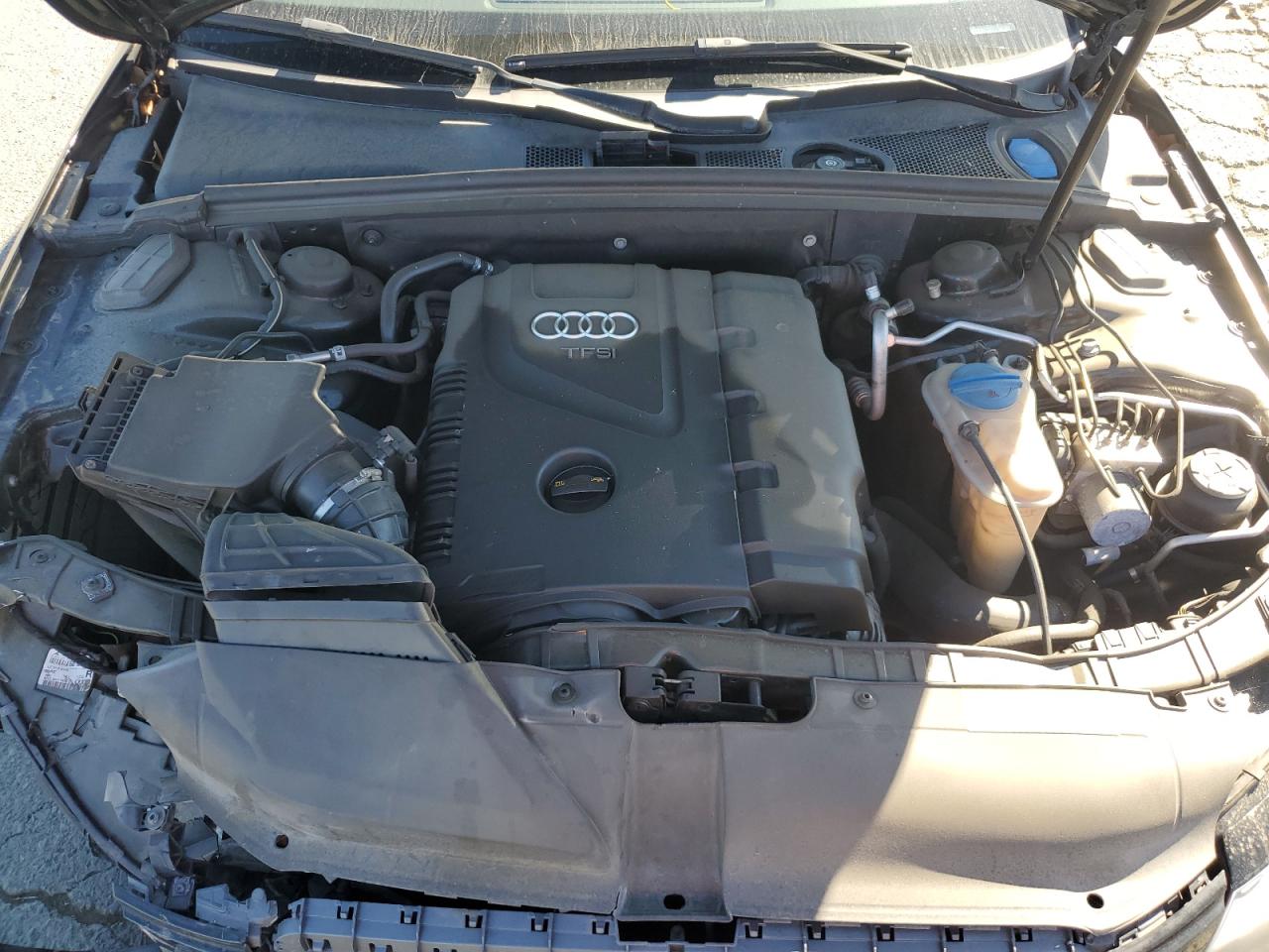 2010 Audi A4 Premium VIN: WAUAFAFL7AN060384 Lot: 86612585