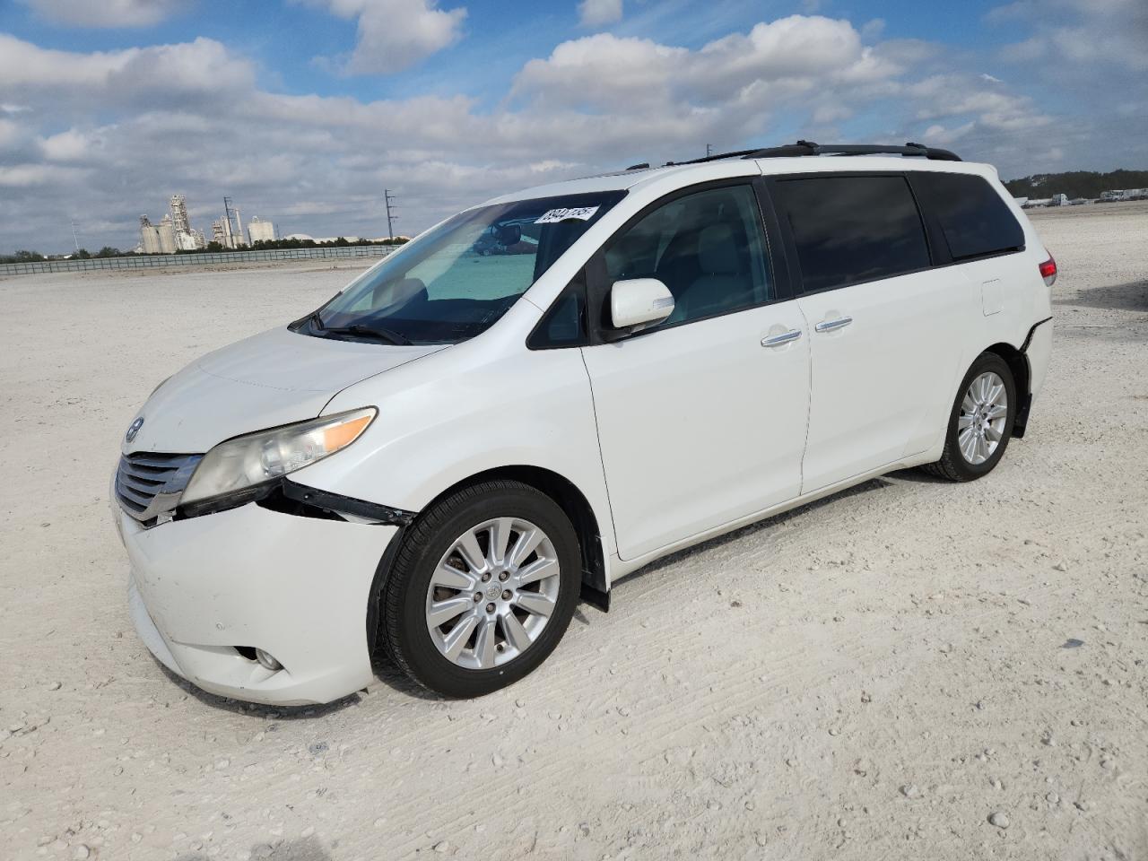 2014 Toyota Sienna Xle