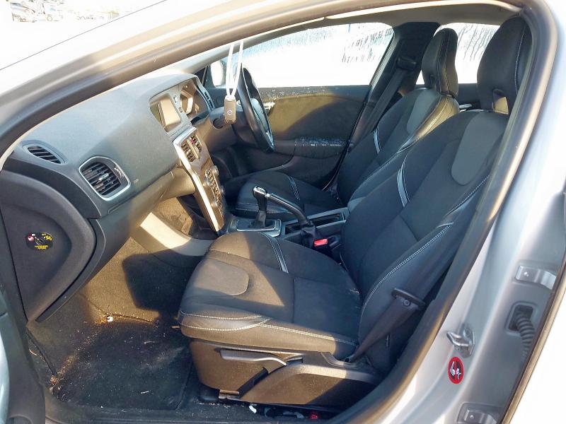 2015 VOLVO V40 SE NAV D3 