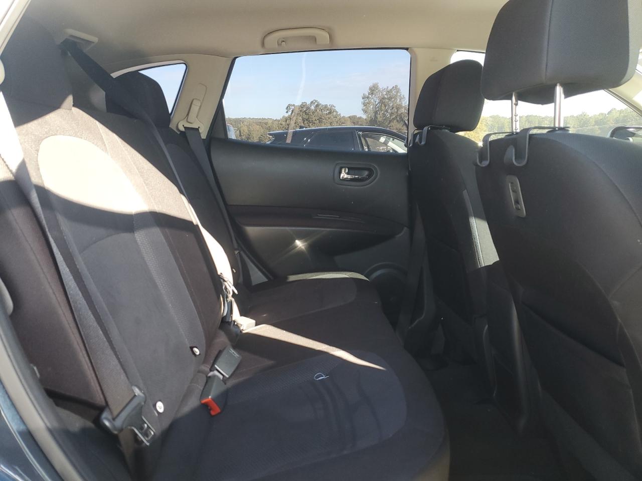 2014 Nissan Rogue Select S VIN: JN8AS5MT9EW605045 Lot: 84200255