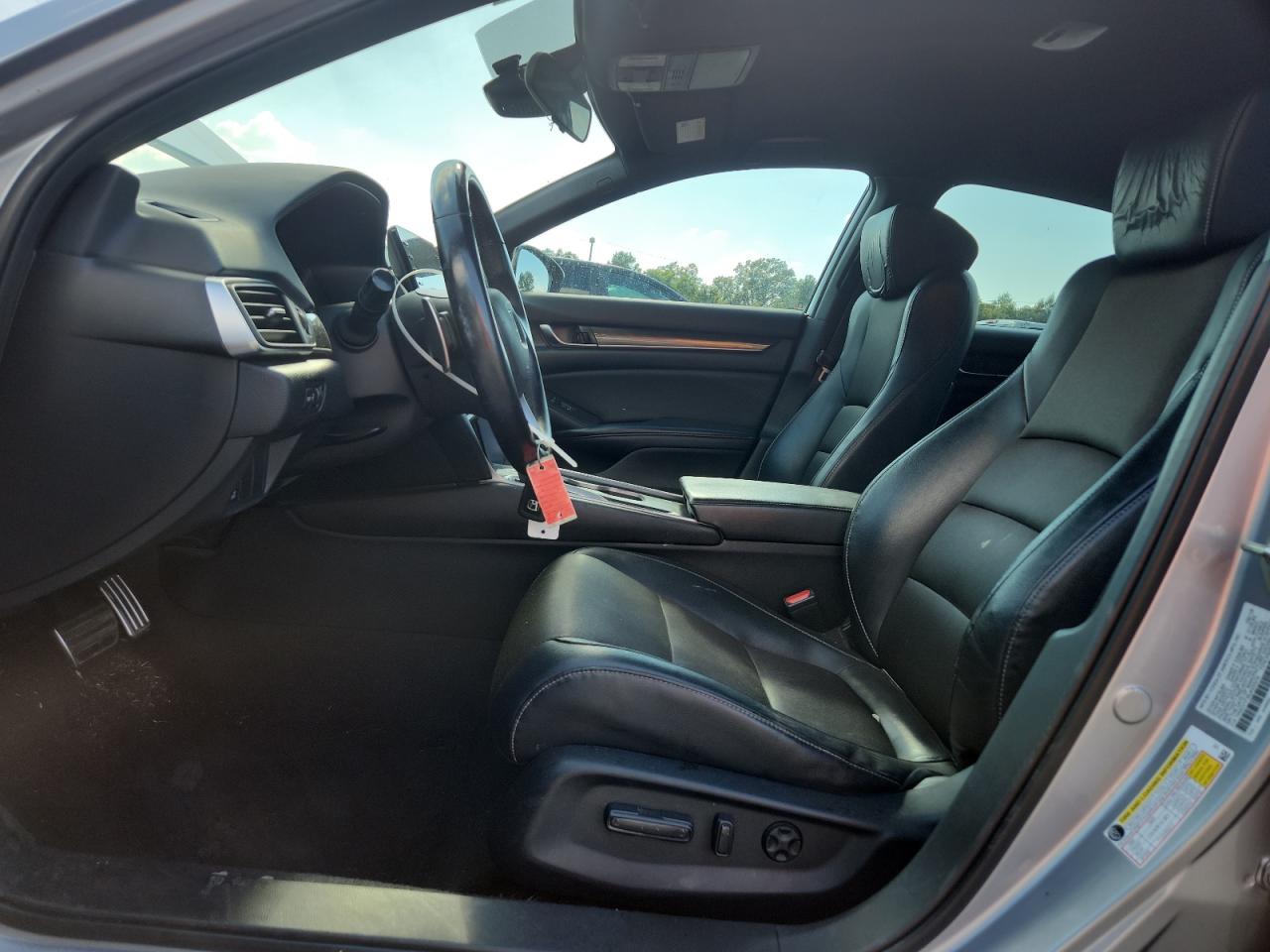 2018 Honda Accord Sport VIN: 1HGCV1F39JA233216 Lot: 81511285