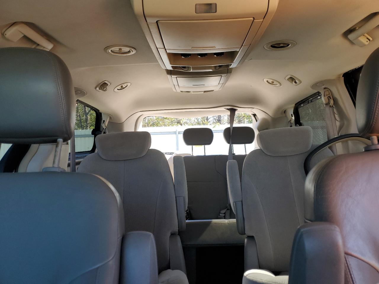 2010 Volkswagen Routan Sel VIN: 2V4RW5DX7AR199359 Lot: 81923815