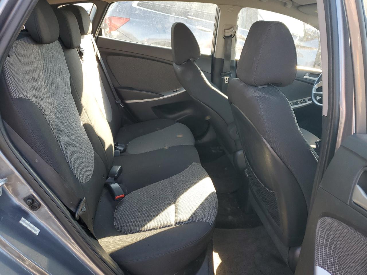 2014 Hyundai Accent Gls VIN: KMHCT5AE8EU195482 Lot: 82417085