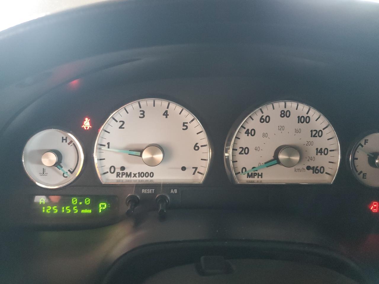 2004 Ford Thunderbird VIN: 1FAHP60A04Y107668 Lot: 85555815