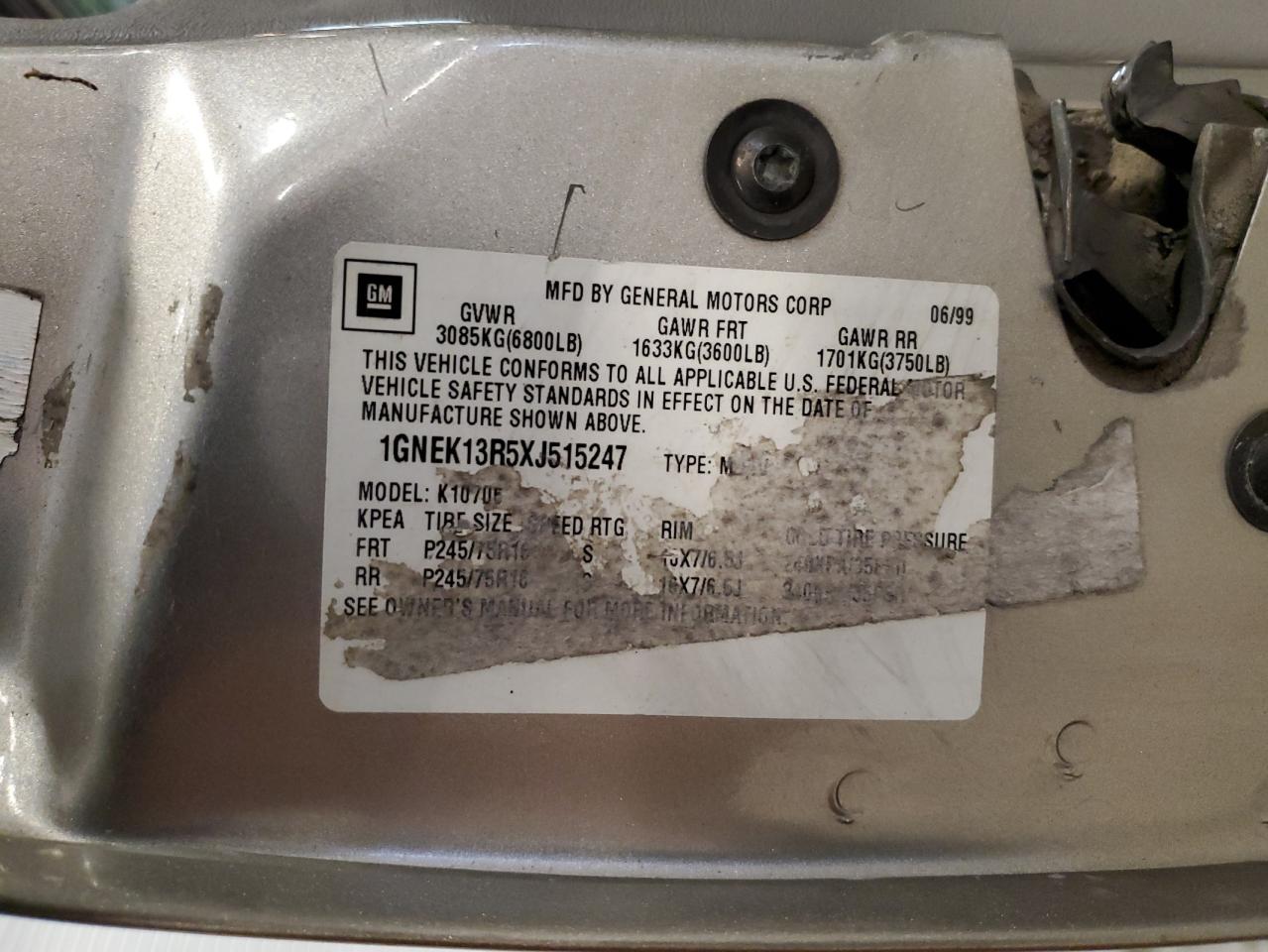 1999 Chevrolet Tahoe K1500 VIN: 1GNEK13R5XJ515247 Lot: 84798735