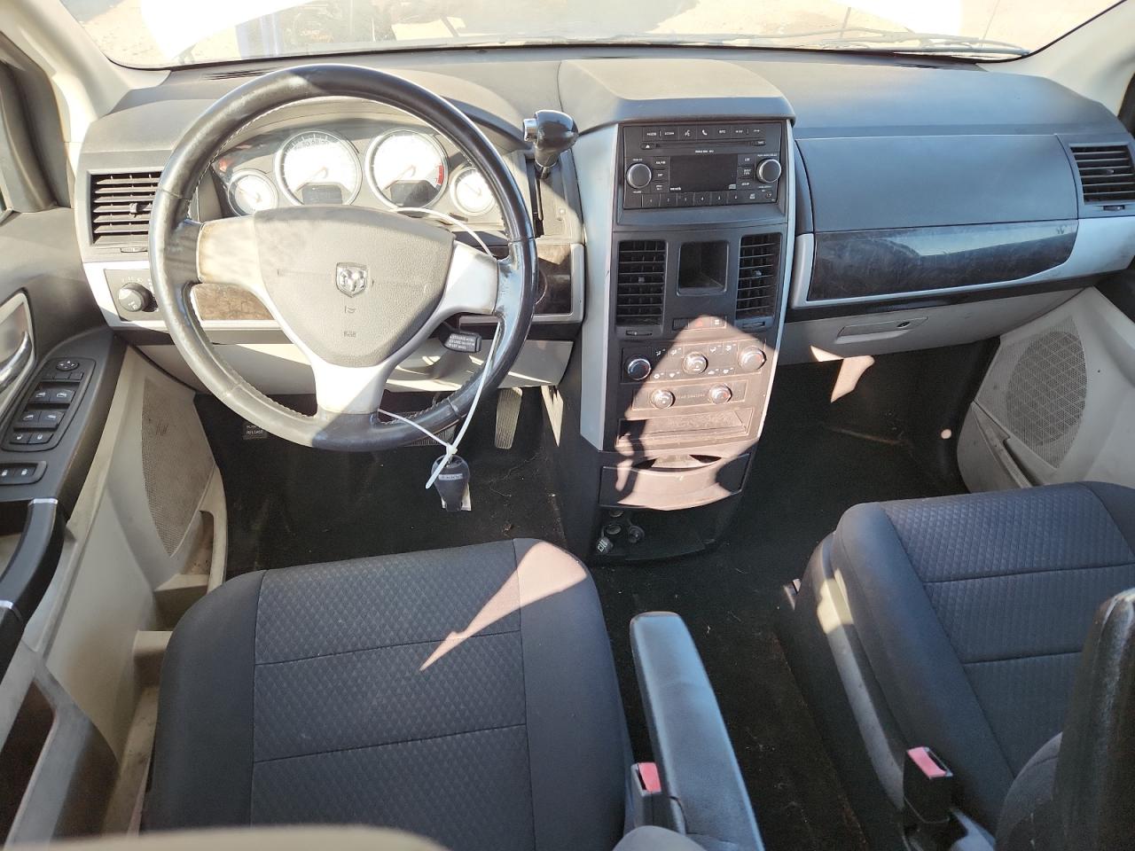 2010 Dodge Grand Caravan Sxt VIN: 2D4RN5D10AR202081 Lot: 89920235