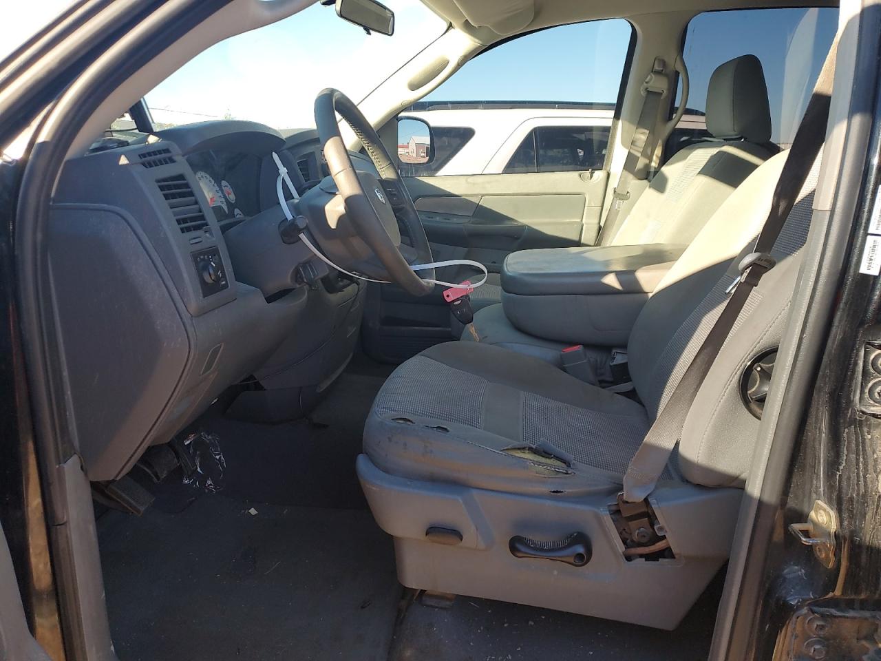 2007 Dodge Ram 1500 St VIN: 1D7HU18237J512381 Lot: 87295195