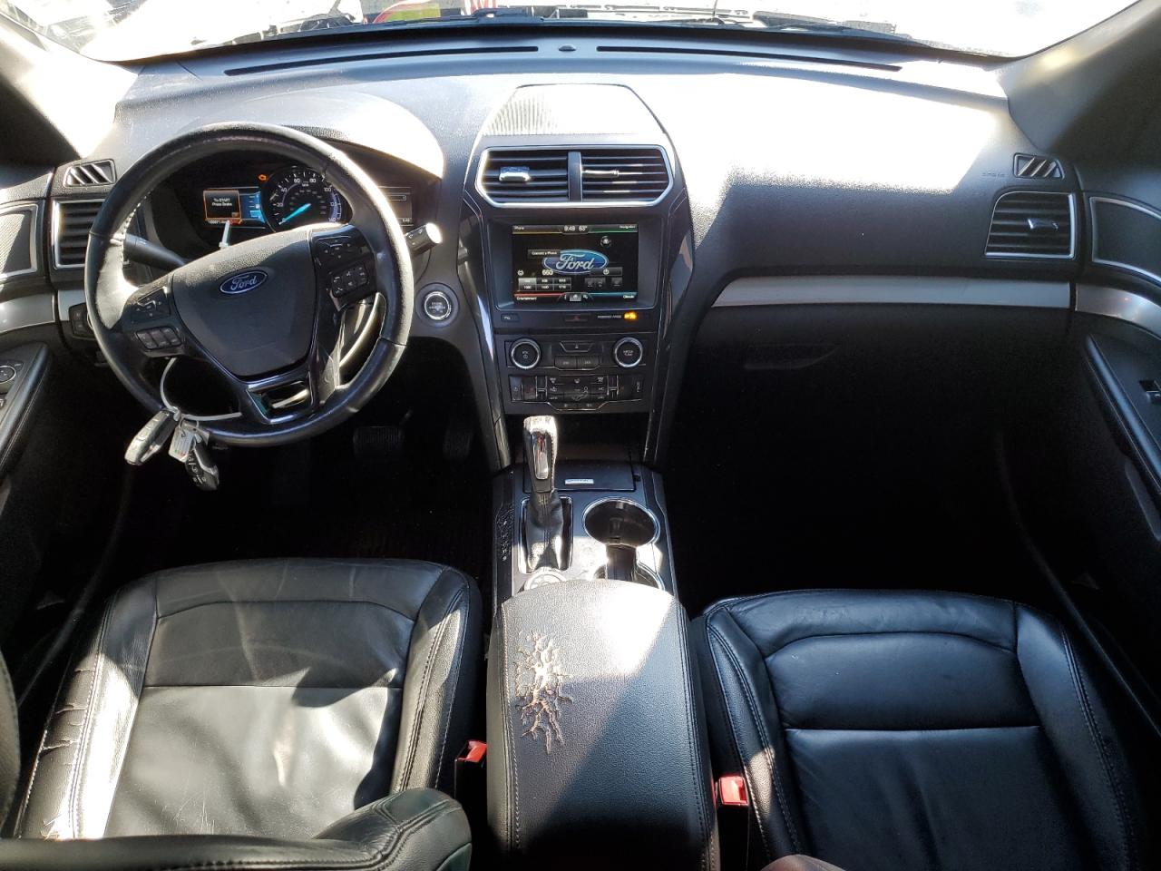 car-image car-image