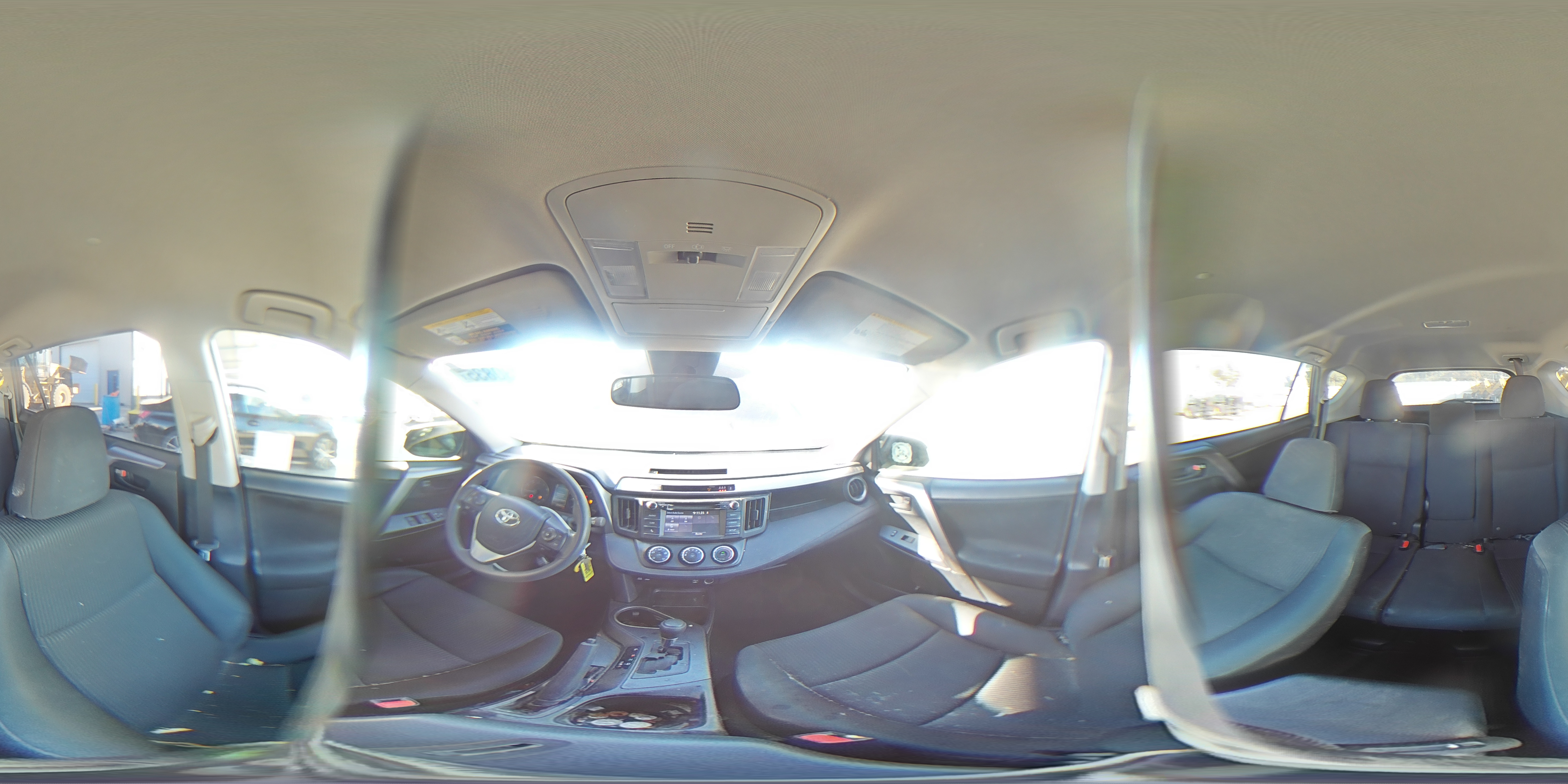 2018 Toyota Rav4 Le VIN: JTMZFREV0JJ747902 Lot: 82330835