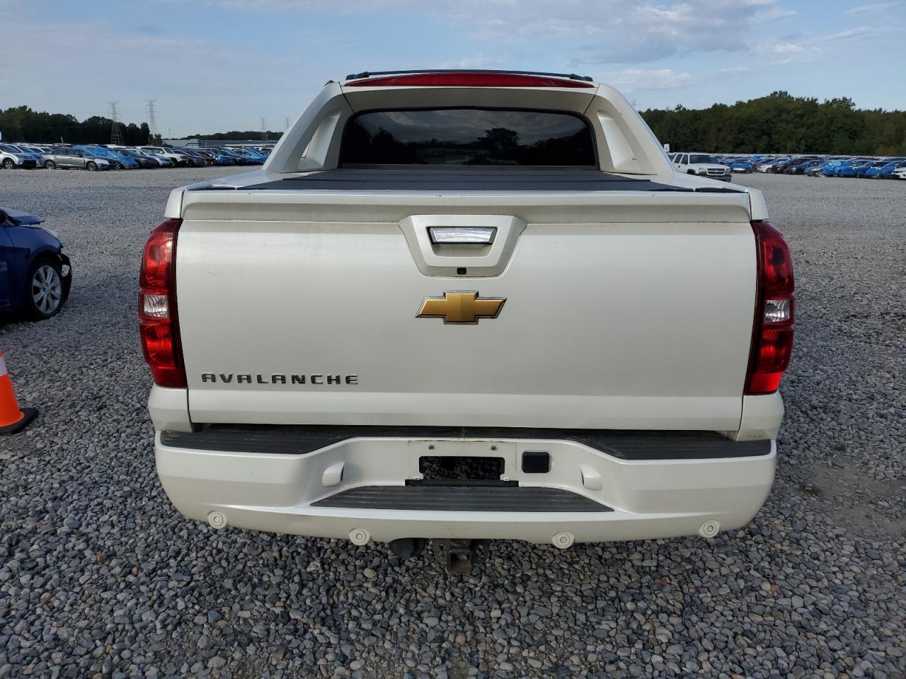 2013 Chevrolet Avalanche Ltz VIN: 3GNMCGE03DG232711 Lot: 82641005
