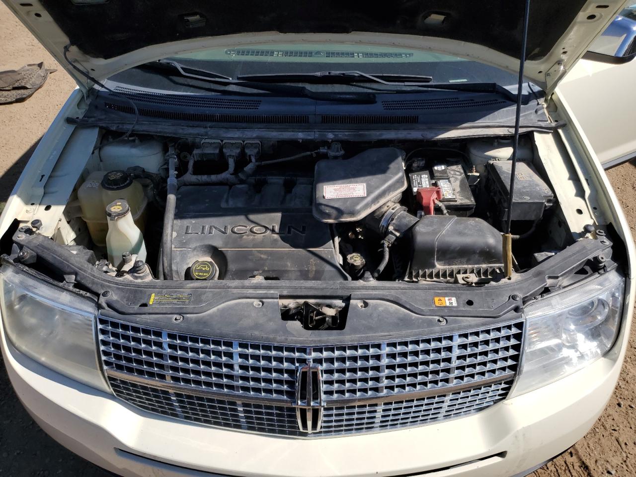 2008 Lincoln Mkx VIN: 2LMDU88C28BJ14305 Lot: 82108105