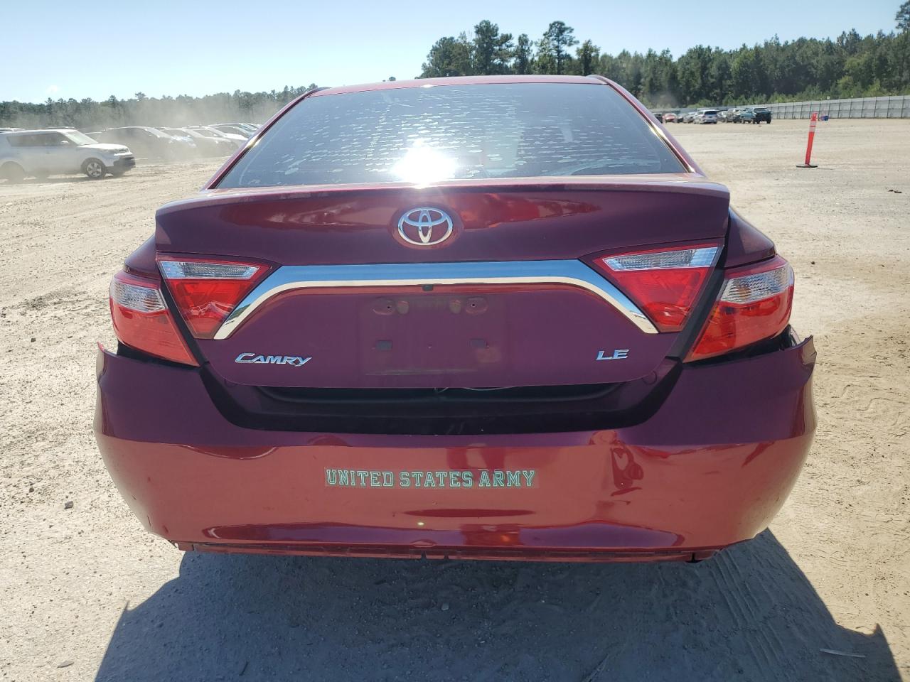 2017 Toyota Camry Le VIN: 4T1BF1FK2HU710197 Lot: 81866255