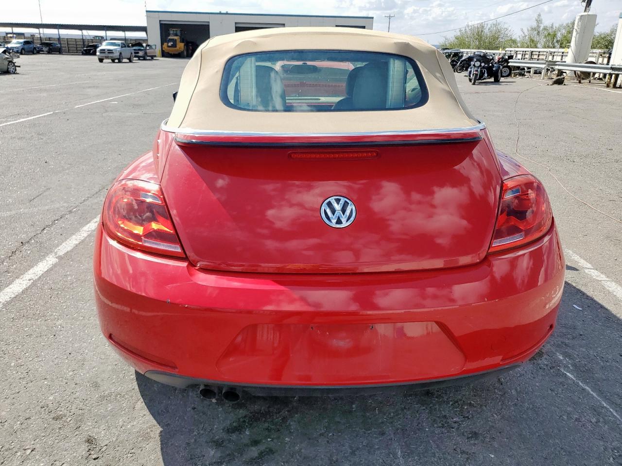 2013 Volkswagen Beetle VIN: 3VW5X7AT4DM826806 Lot: 82405665